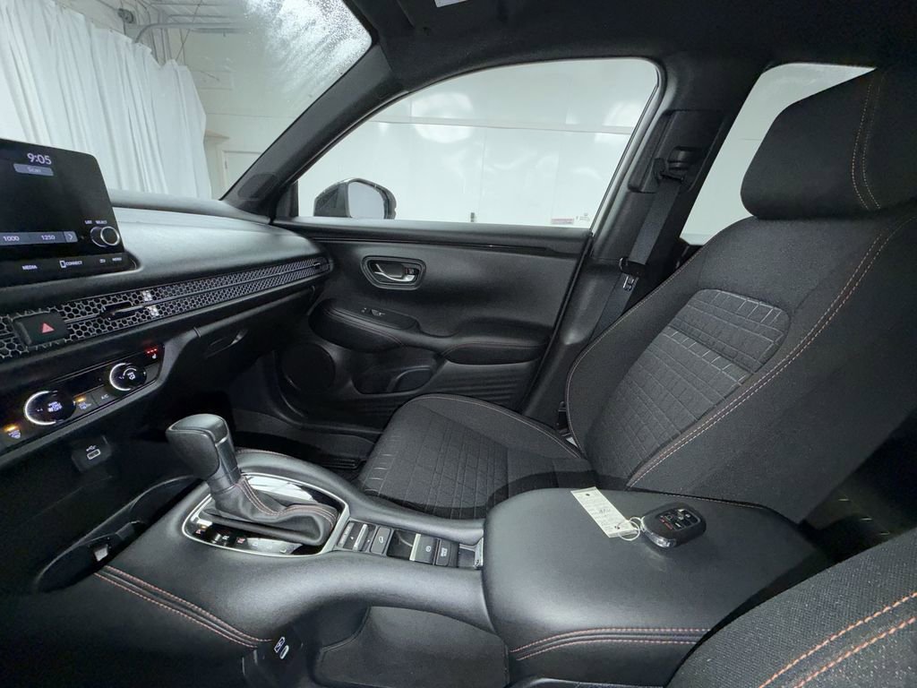 Used 2024 Honda HR-V Sport image 21