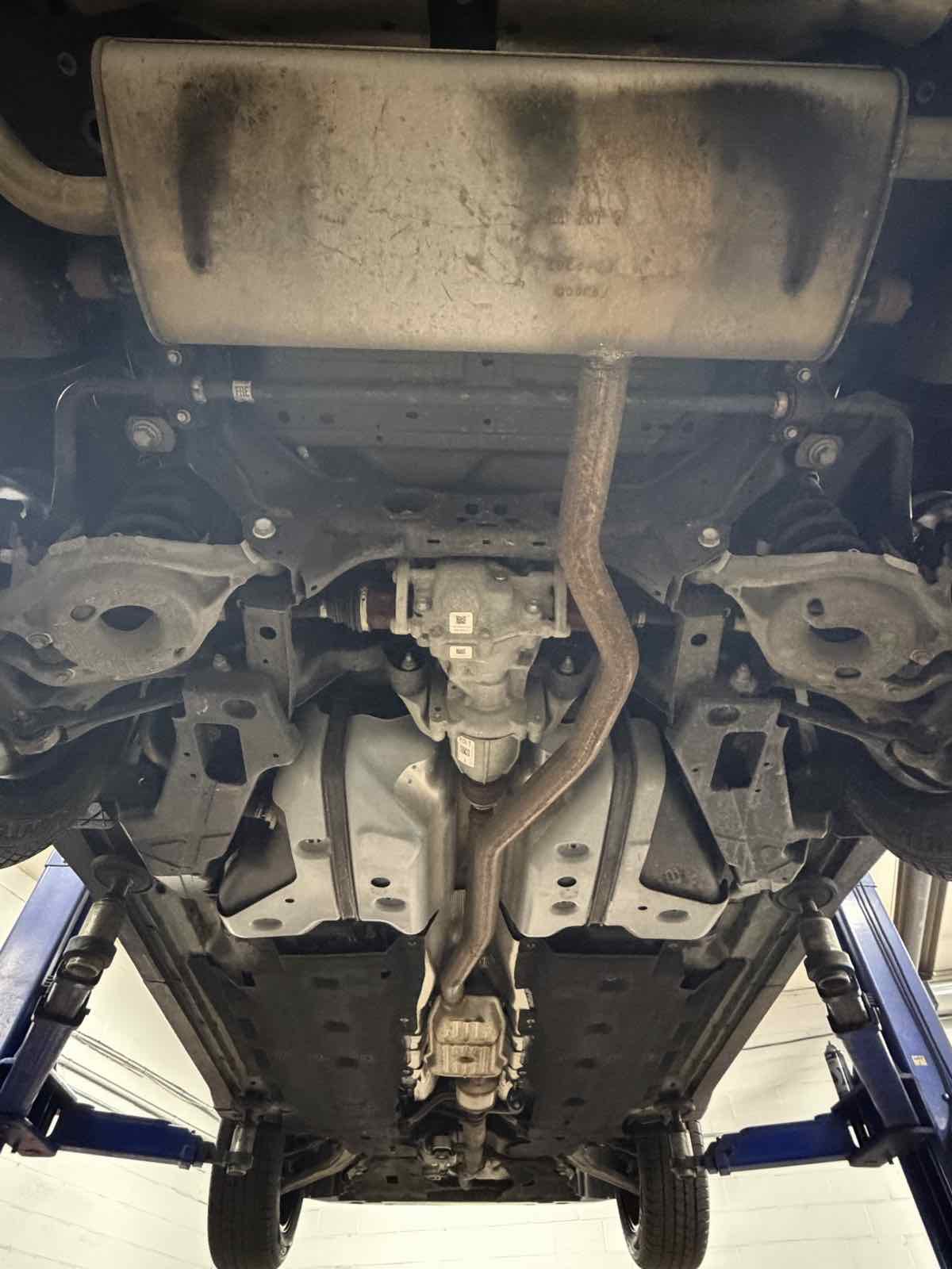 Used 2017 Ford Edge Titanium w/ Technology Package AWD/4WD image 26