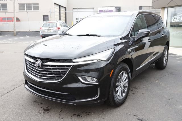 Used 2022 Buick Enclave Essence FWD image 9
