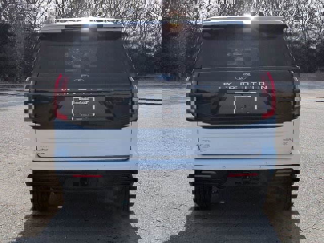 Certified 2025 Ford Expedition Max Active image 5