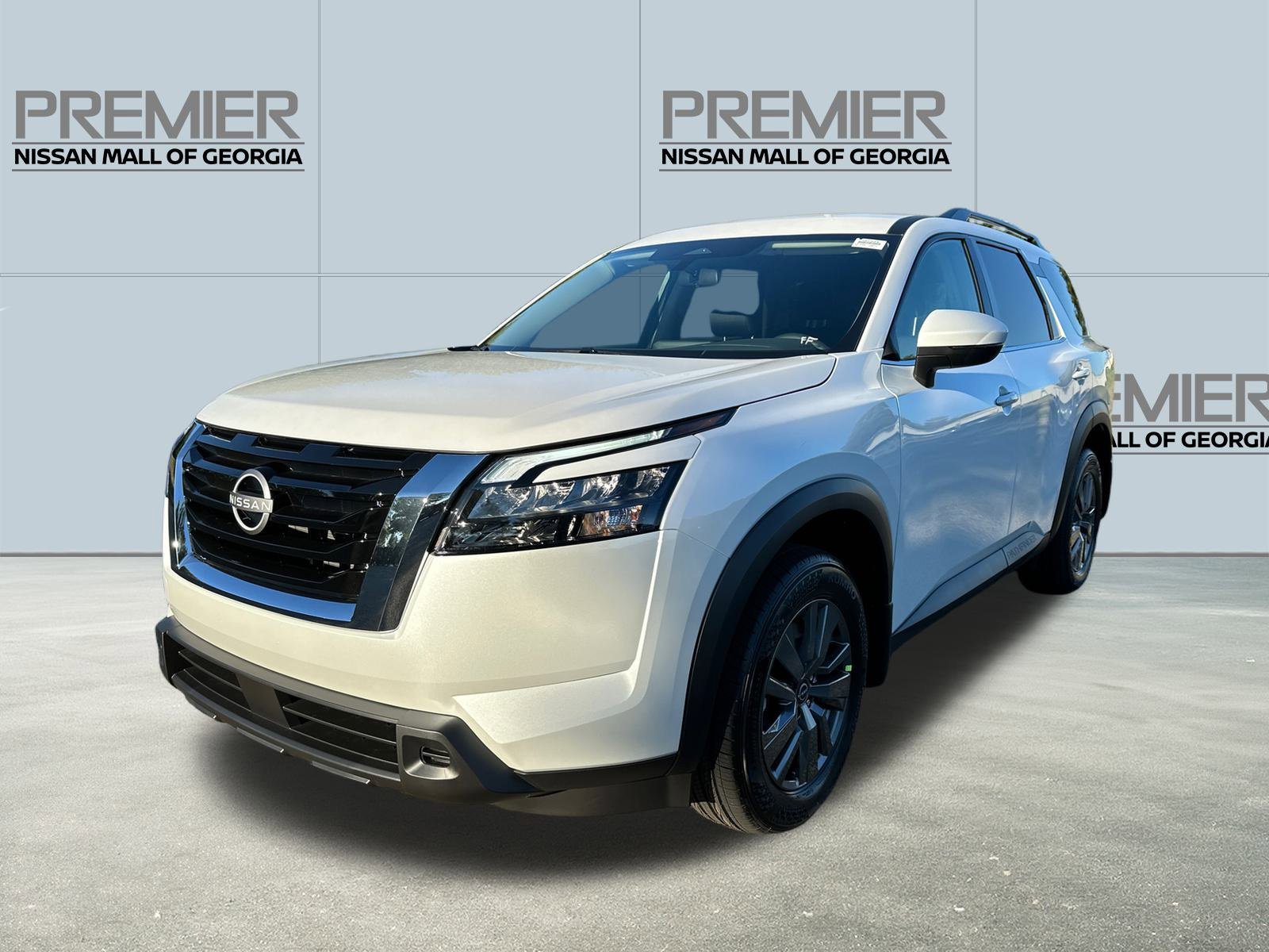 New 2025 Nissan Pathfinder SV