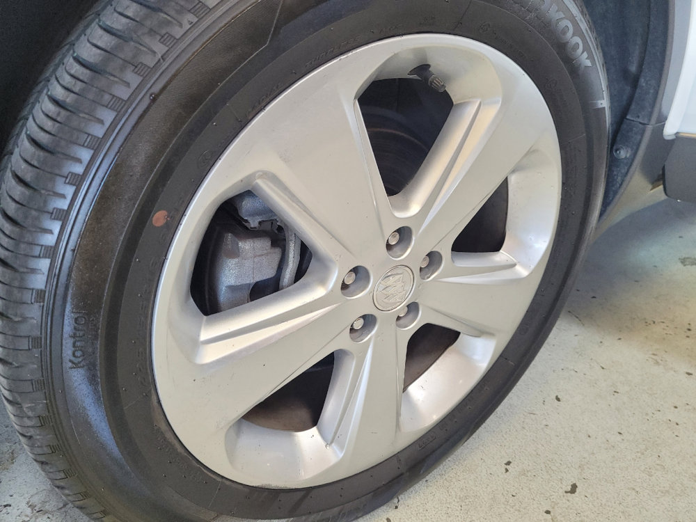 Used 2016 Buick Encore FWD image 31