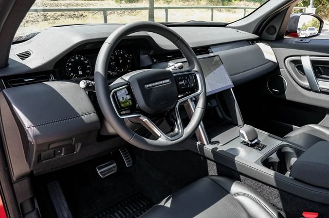 New 2026 Land Rover Discovery Sport Landmark AWD/4WD image 3