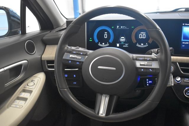 Used 2025 Hyundai Sonata SEL FWD image 24