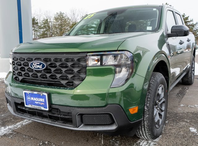 New 2025 Ford Maverick XLT w/ XLT Luxury Package image 2