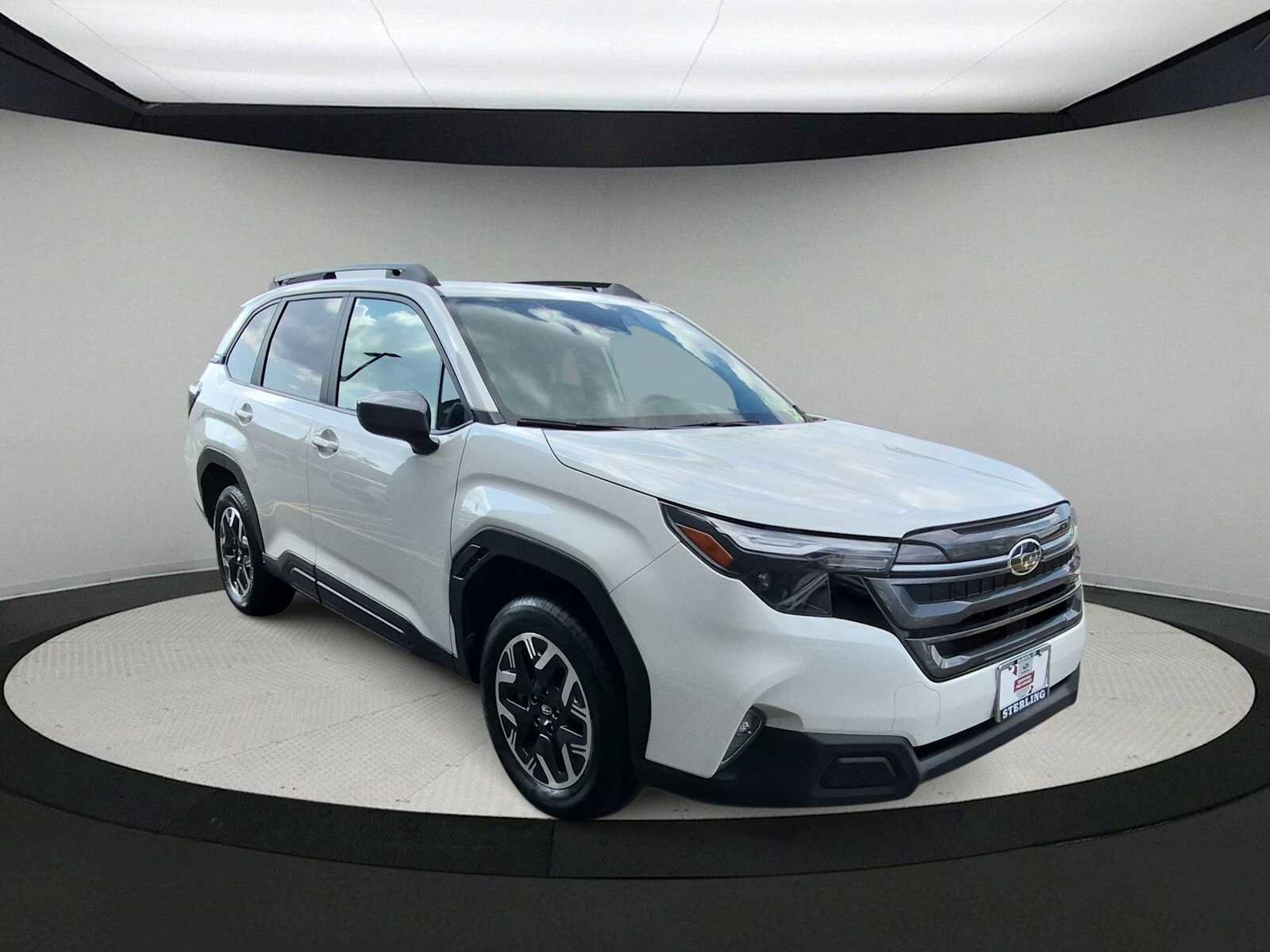 Used 2026 Subaru Forester Premium AWD/4WD image 2