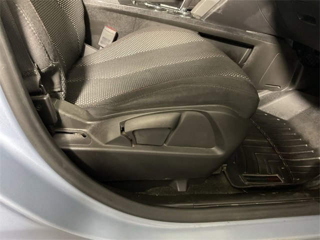 Used 2015 Chevrolet Equinox LT w/ Driver Convenience Package image 28