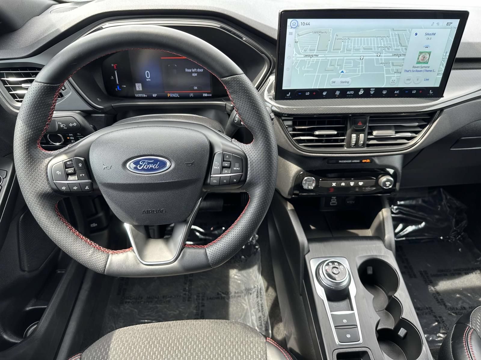 Used 2025 Ford Escape ST-Line w/ Tech Pack #1 AWD/4WD image 8