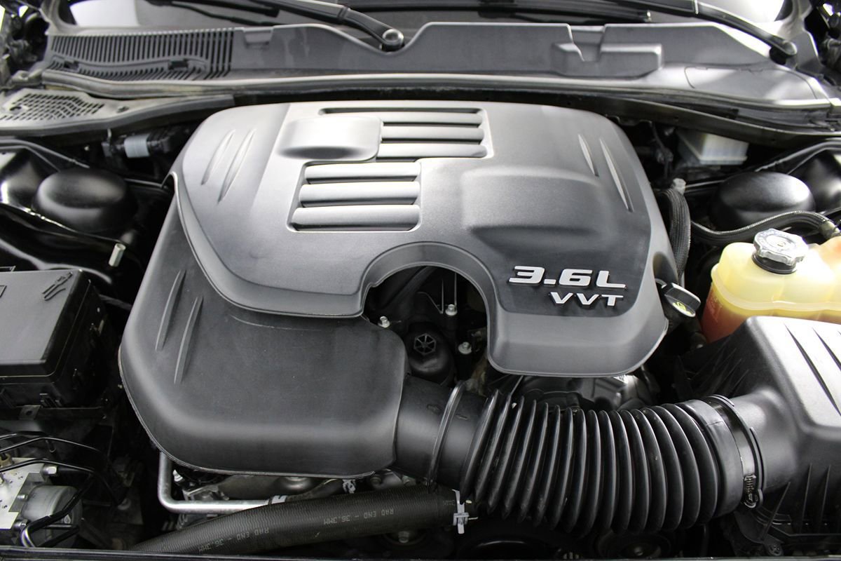 Used 2021 Dodge Challenger SXT image 37