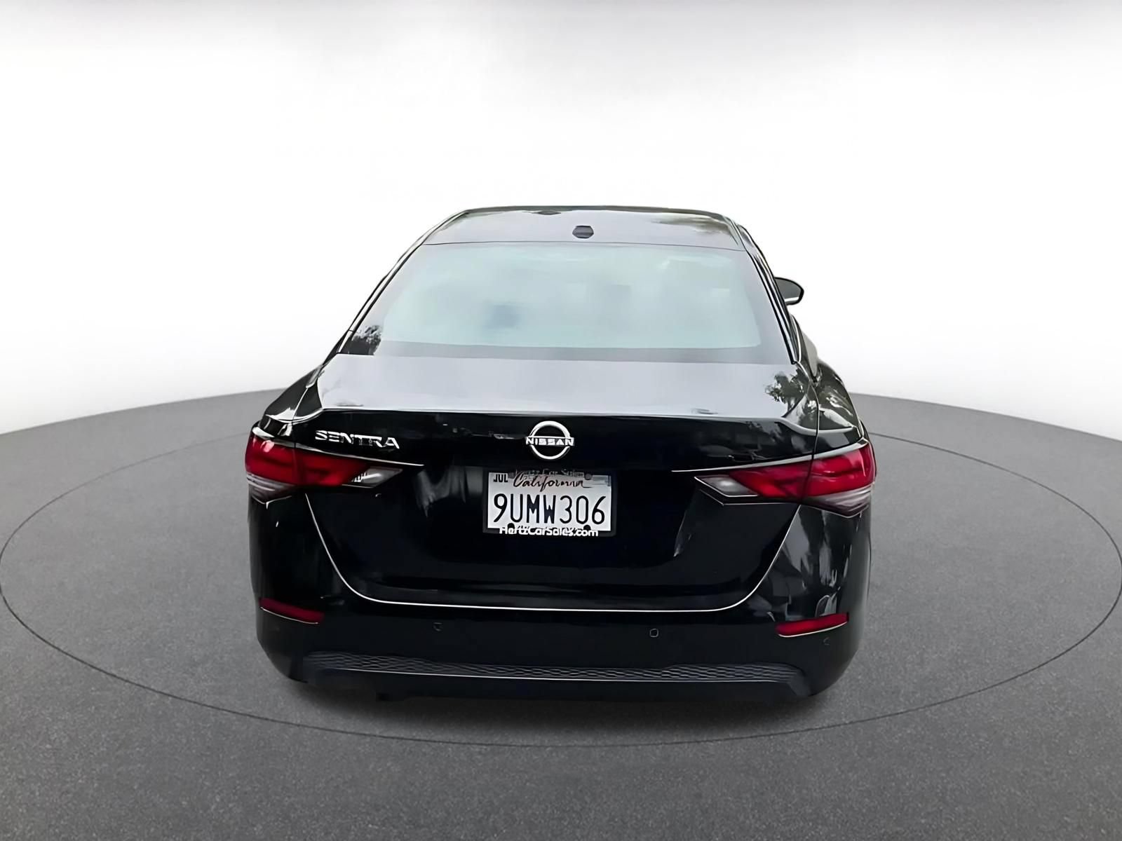 Used 2025 Nissan Sentra SV FWD image 12