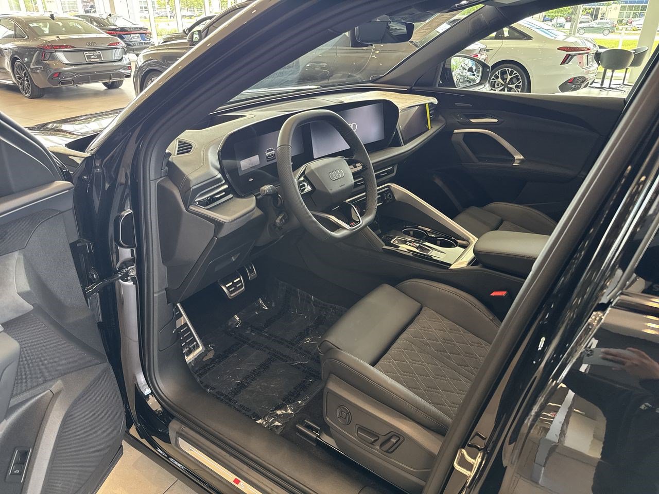 New 2026 Audi SQ5 Premium Plus AWD/4WD image 2