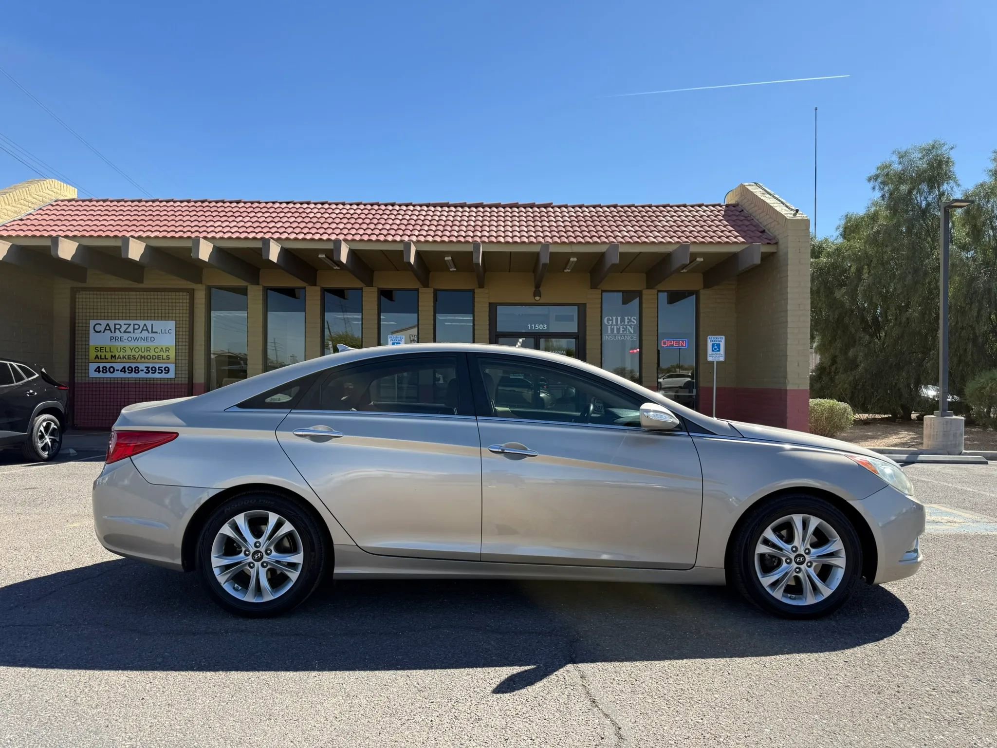 Used 2011 Hyundai Sonata Limited w/ Navigation Pkg 5 image 12