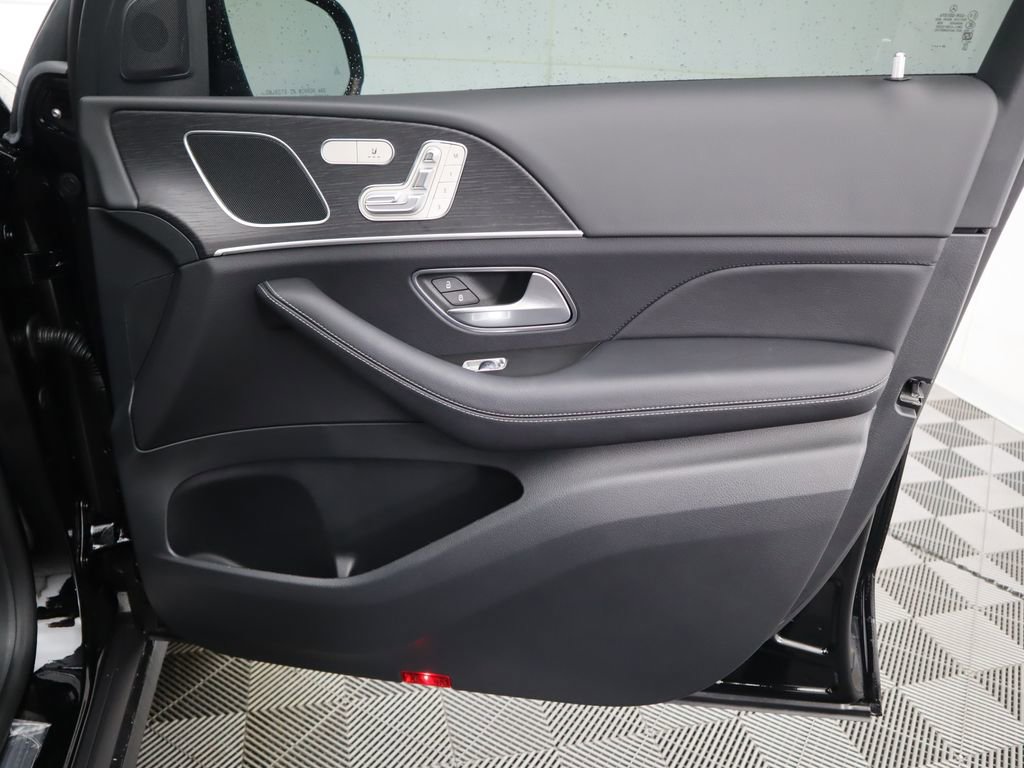 Used 2025 Mercedes-Benz GLE 350 4MATIC image 26