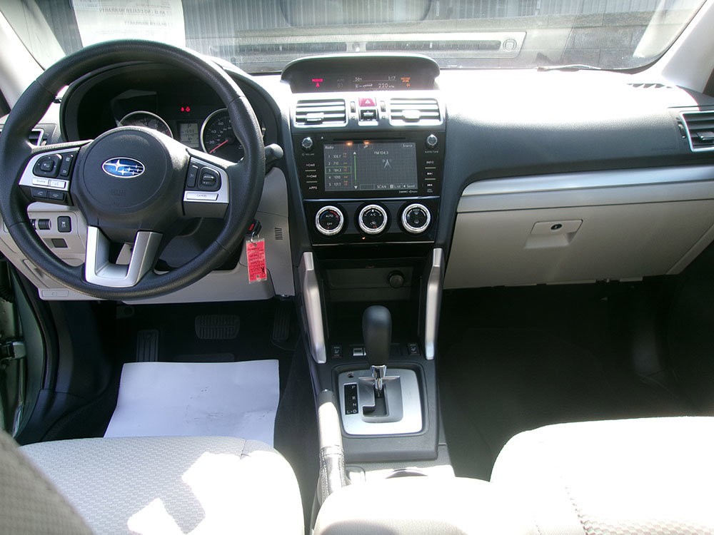 Used 2017 Subaru Forester 2.5i Premium w/ All-Weather Package AWD/4WD image 16