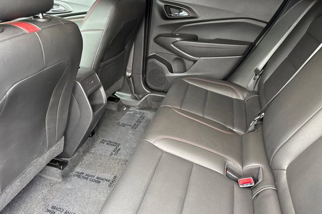Used 2025 Chevrolet Trax RS w/ Sunroof Package FWD image 14