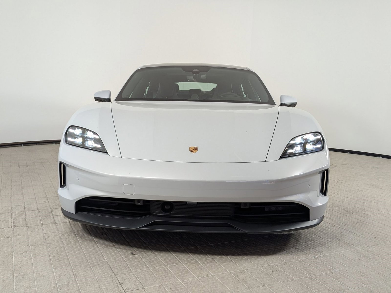 New 2025 Porsche Taycan 4S AWD/4WD image 6