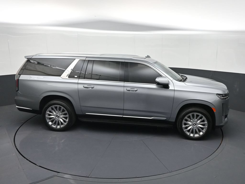 Used 2024 Cadillac Escalade ESV Premium Luxury AWD/4WD image 36