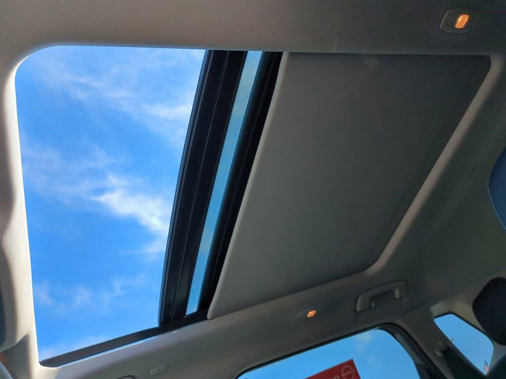 Certified 2023 Nissan Rogue SL image 21