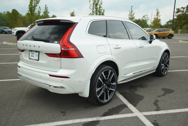 Used 2023 Volvo XC60 T8 Ultimate w/ Climate Package image 8