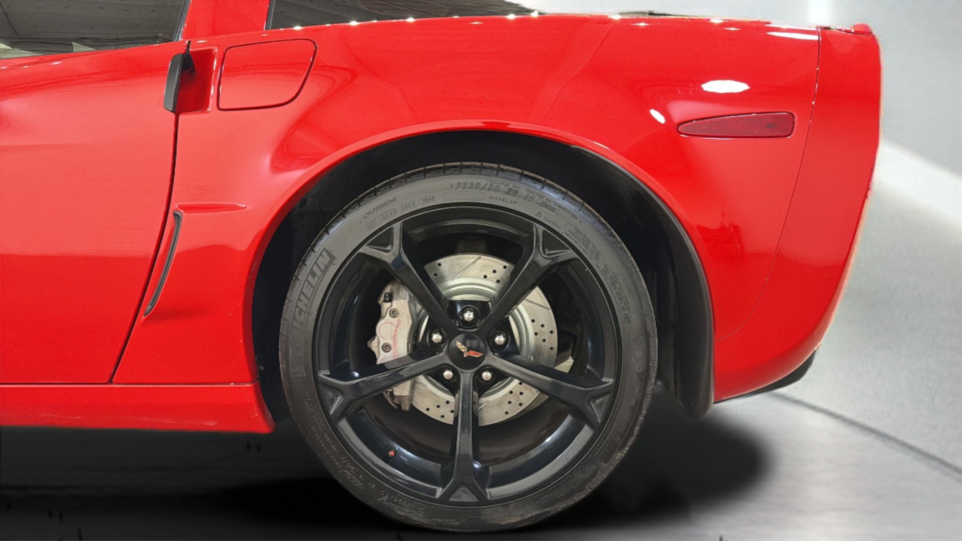 Used 2011 Chevrolet Corvette Grand Sport w/ Preferred Equipment Group RWD image 36