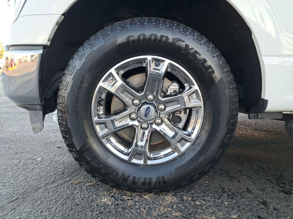 Used 2023 Ford F150 Lariat image 10