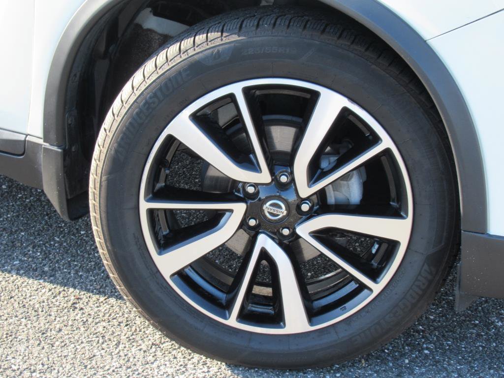 Used 2020 Nissan Rogue SL w/ Premium Package AWD/4WD image 7