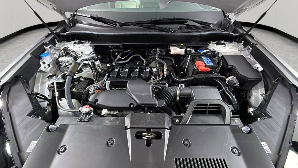 Used 2025 Honda CR-V EX-L image 36