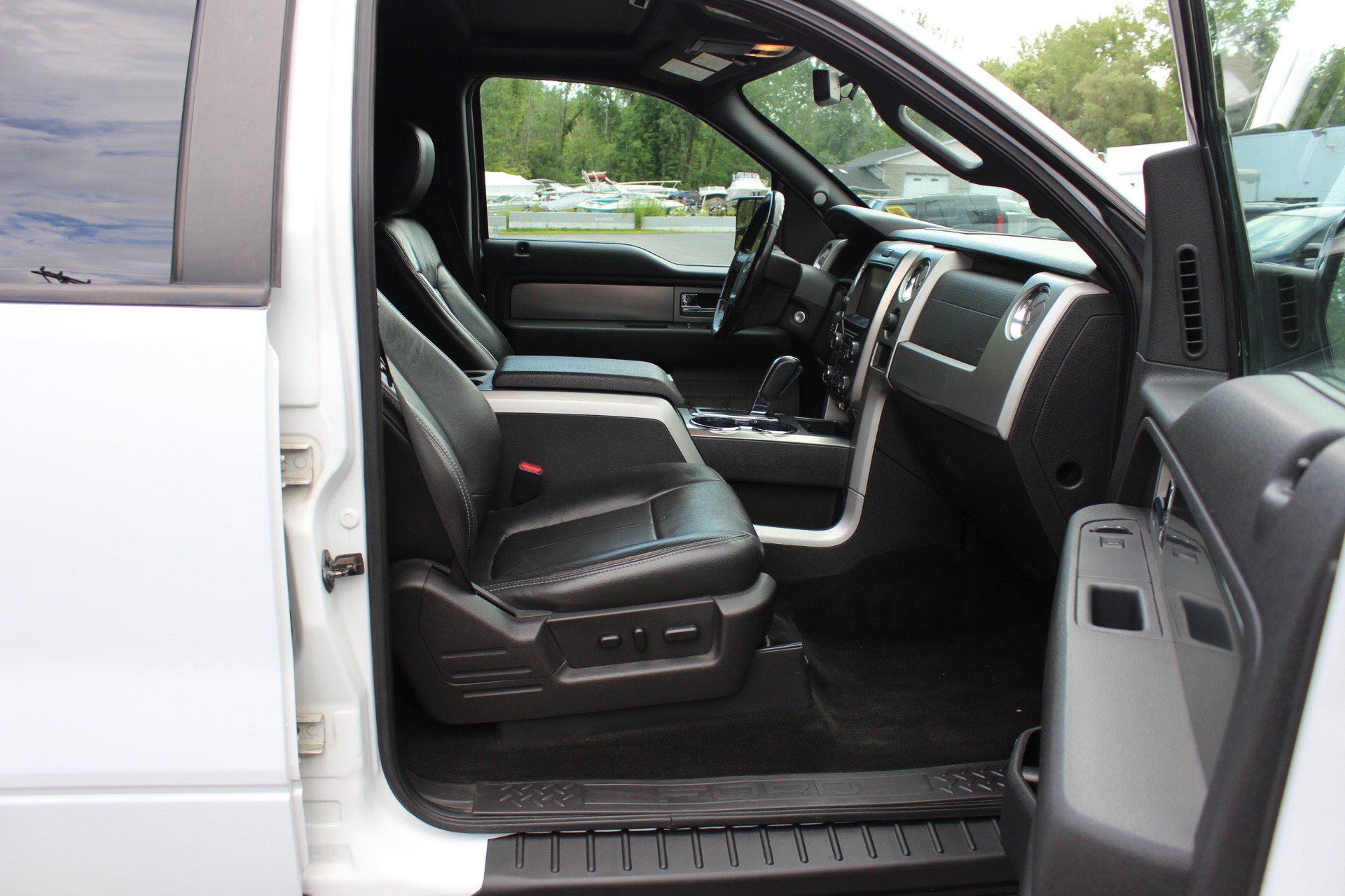 Used 2013 Ford F150 FX4 w/ Luxury Equipment Group AWD/4WD image 33