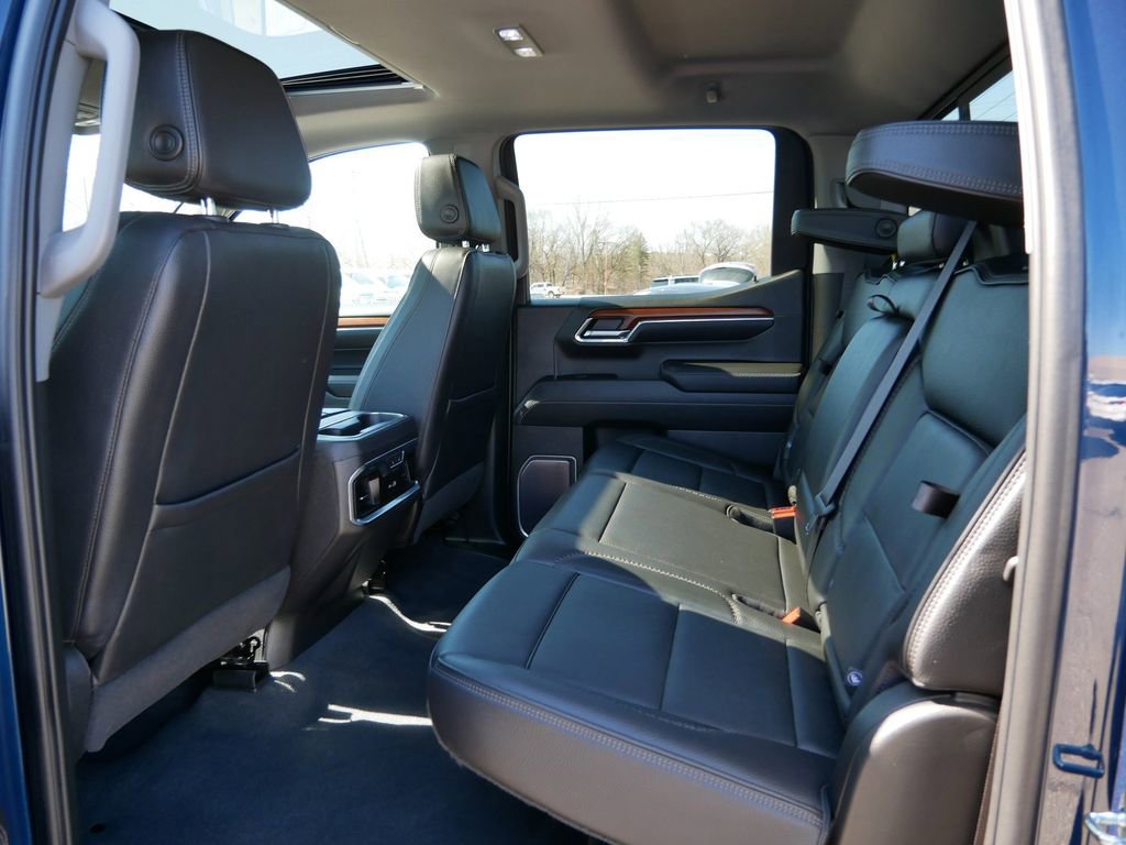 Used 2023 GMC Sierra 1500 Denali w/ Denali Reserve Package AWD/4WD image 14