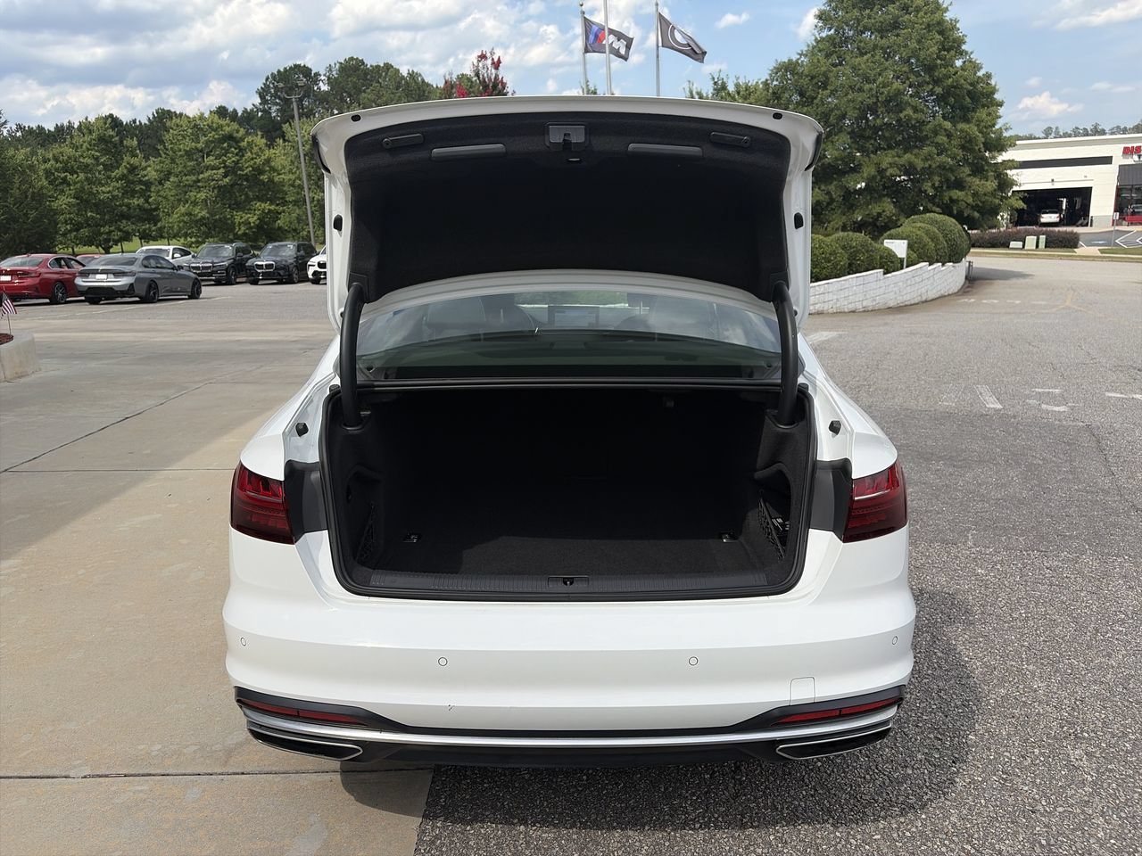 Used 2022 Audi A4 2.0T Premium Plus w/ Premium Plus Package AWD/4WD image 32