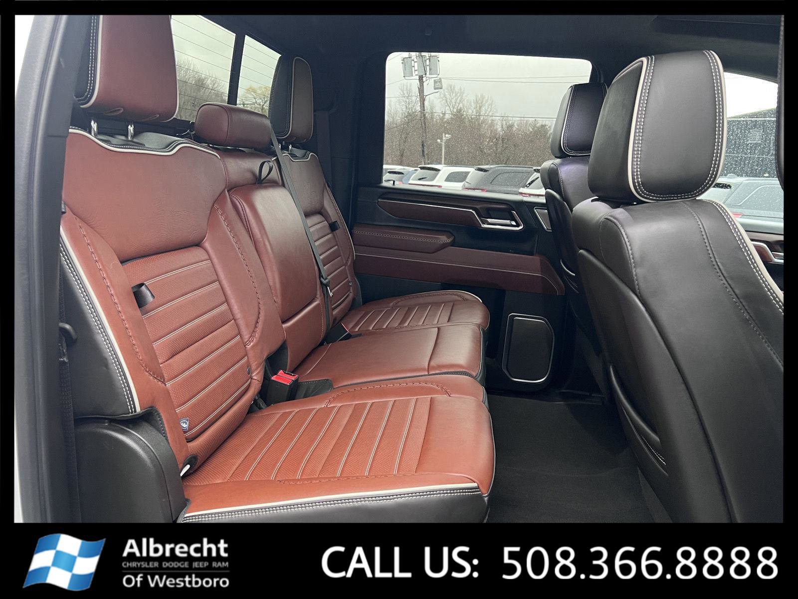 Used 2024 GMC Sierra 2500 Denali Ultimate w/ Snow Plow Prep/Camper Package image 18