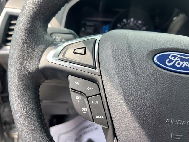 Certified 2024 Ford Edge SEL w/ Convenience Package AWD/4WD image 9