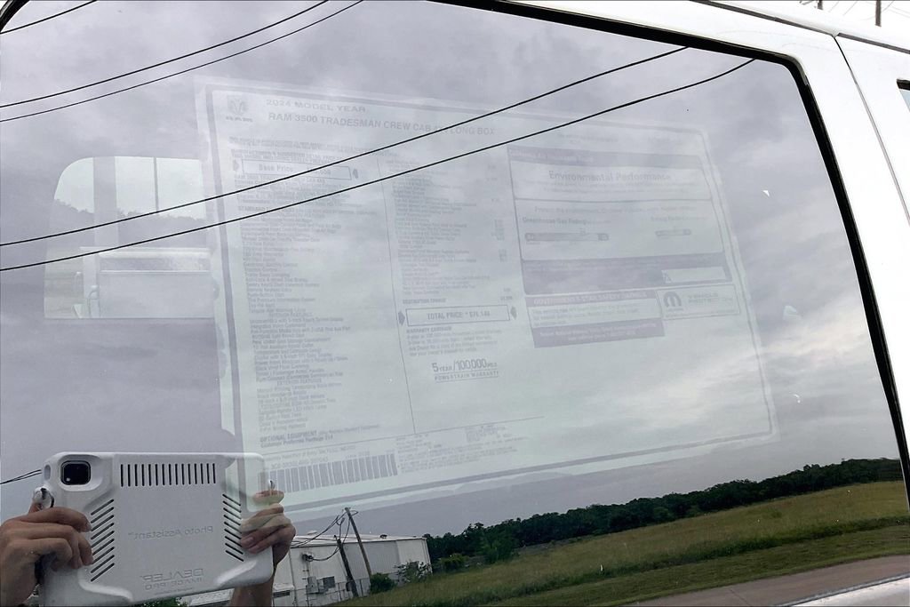 New 2024 RAM 3500 Tradesman w/ Chrome Appearance Group image 21