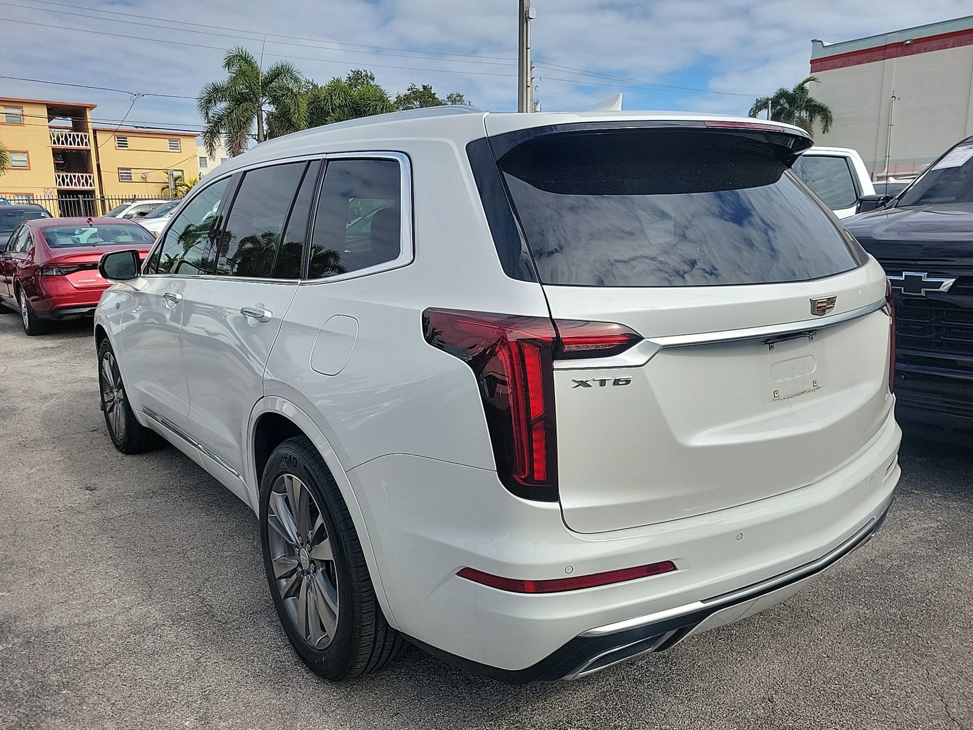 Used 2022 Cadillac XT6 Premium Luxury image 15