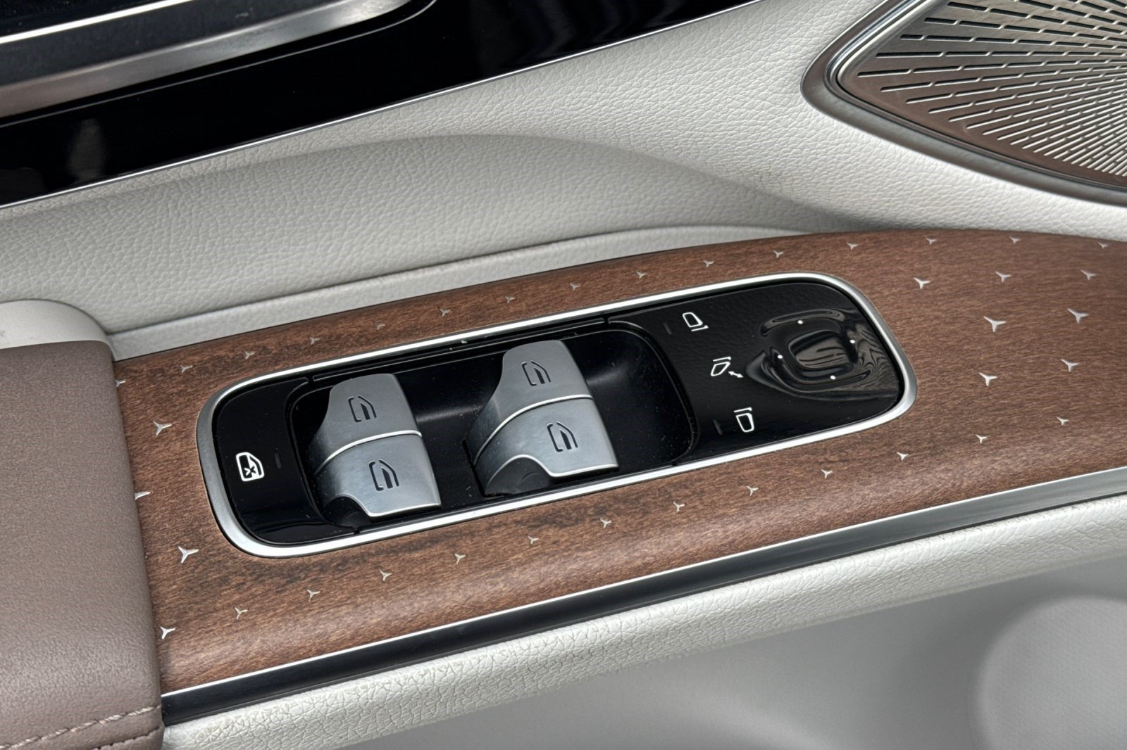 Certified 2023 Mercedes-Benz EQS 450+ 4MATIC SUV image 14