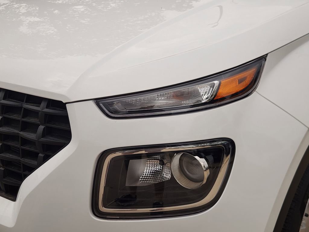 New 2026 Hyundai Venue SE FWD image 7