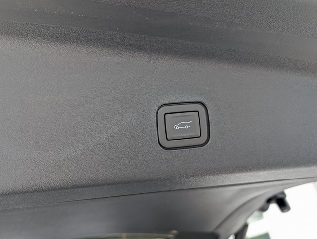 New 2026 Cadillac Vistiq Luxury w/ LPO, Floor Liner Package image 26