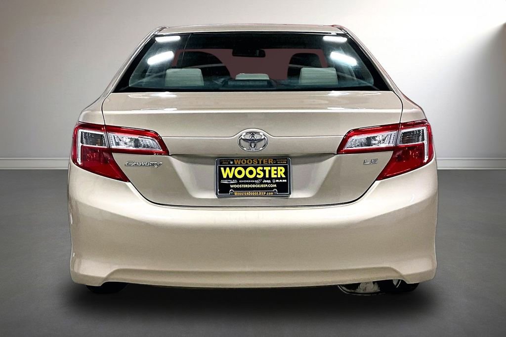 Used 2012 Toyota Camry LE image 6