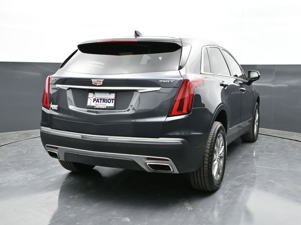 Used 2022 Cadillac XT5 Premium Luxury image 2