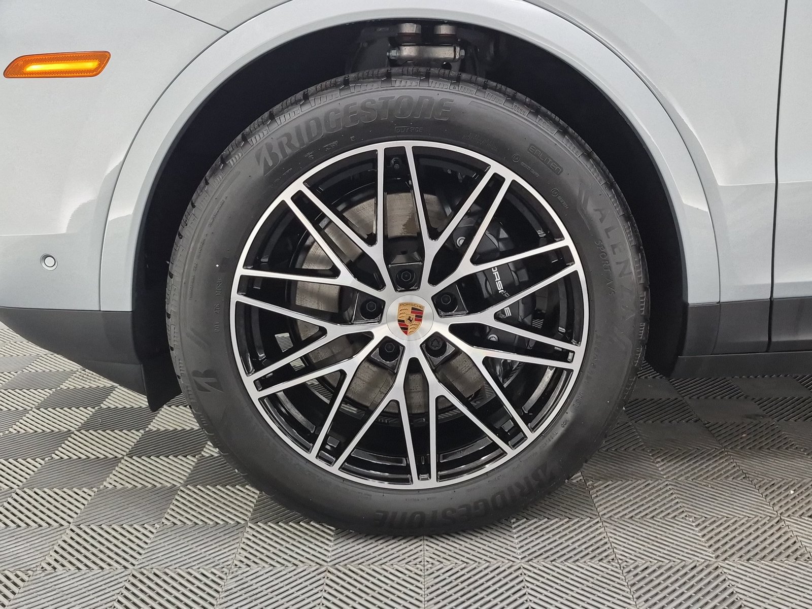 New 2026 Porsche Cayenne AWD/4WD image 10