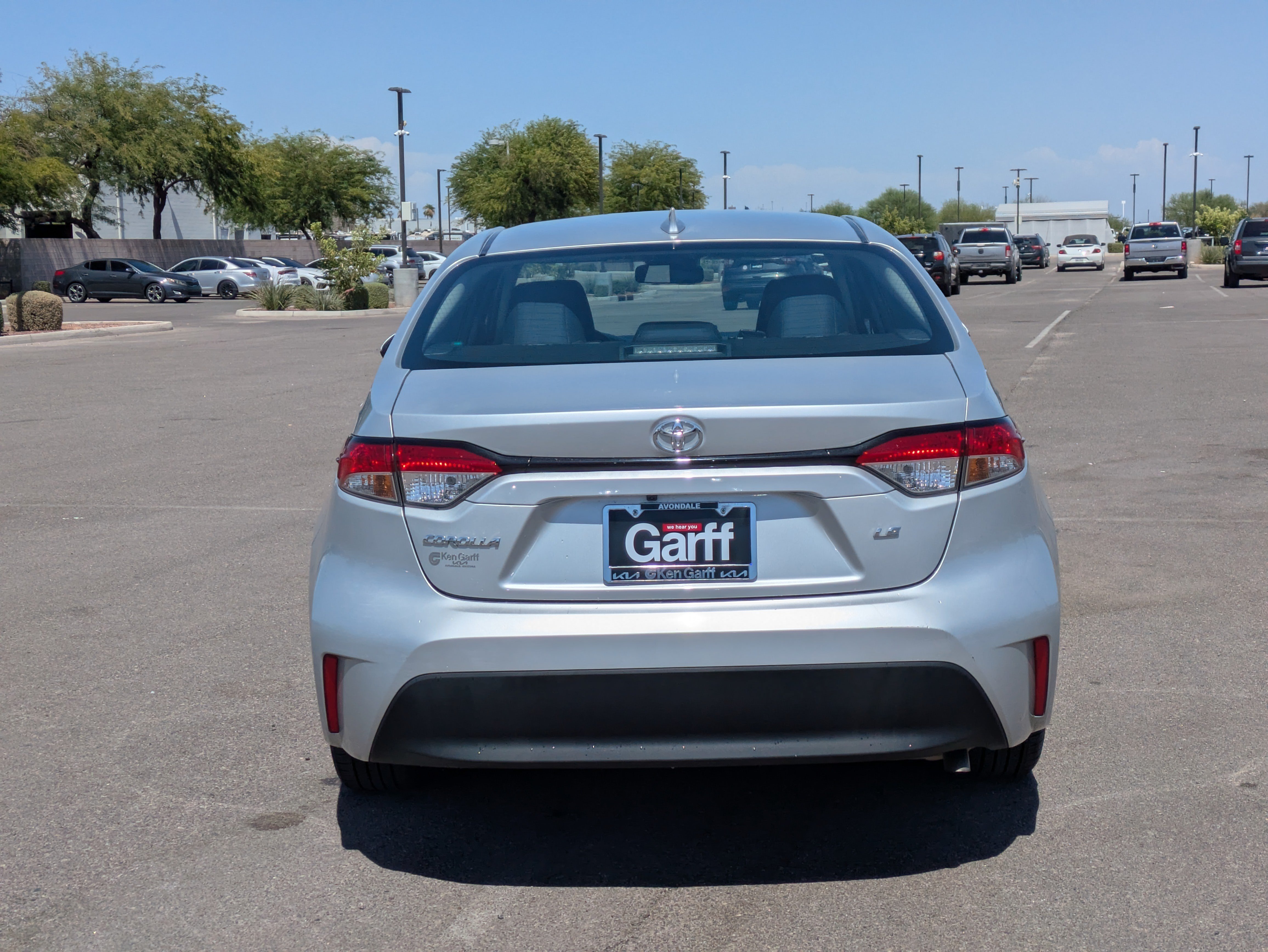 Used 2024 Toyota Corolla LE FWD image 4