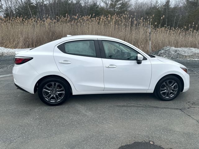 Used 2019 Toyota Yaris LE image 6