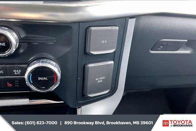 Used 2023 Ford F150 Lariat w/ Max Trailer Tow Package image 23