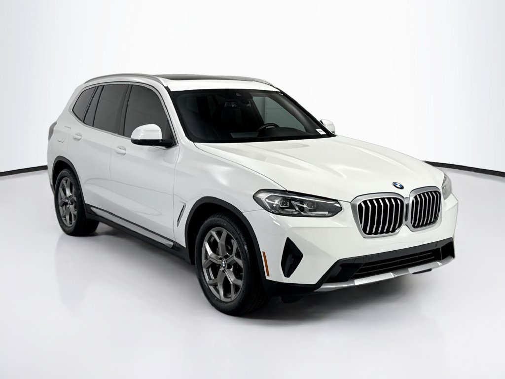 Used 2023 BMW X3 sDrive30i w/ Convenience Package RWD image 3