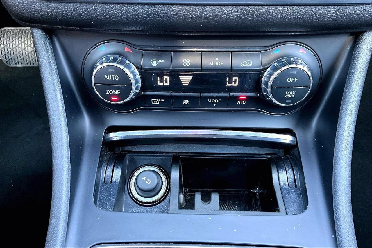 Used 2019 Mercedes-Benz CLA 250 4MATIC image 17