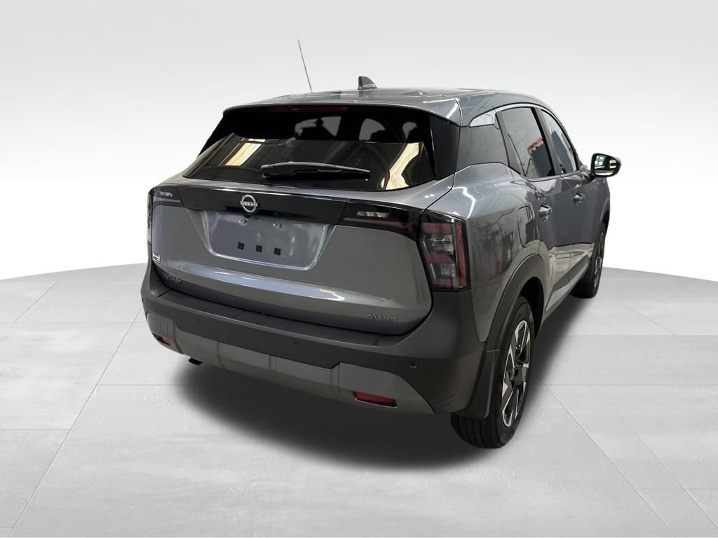 Used 2025 Nissan Kicks SV AWD/4WD image 5