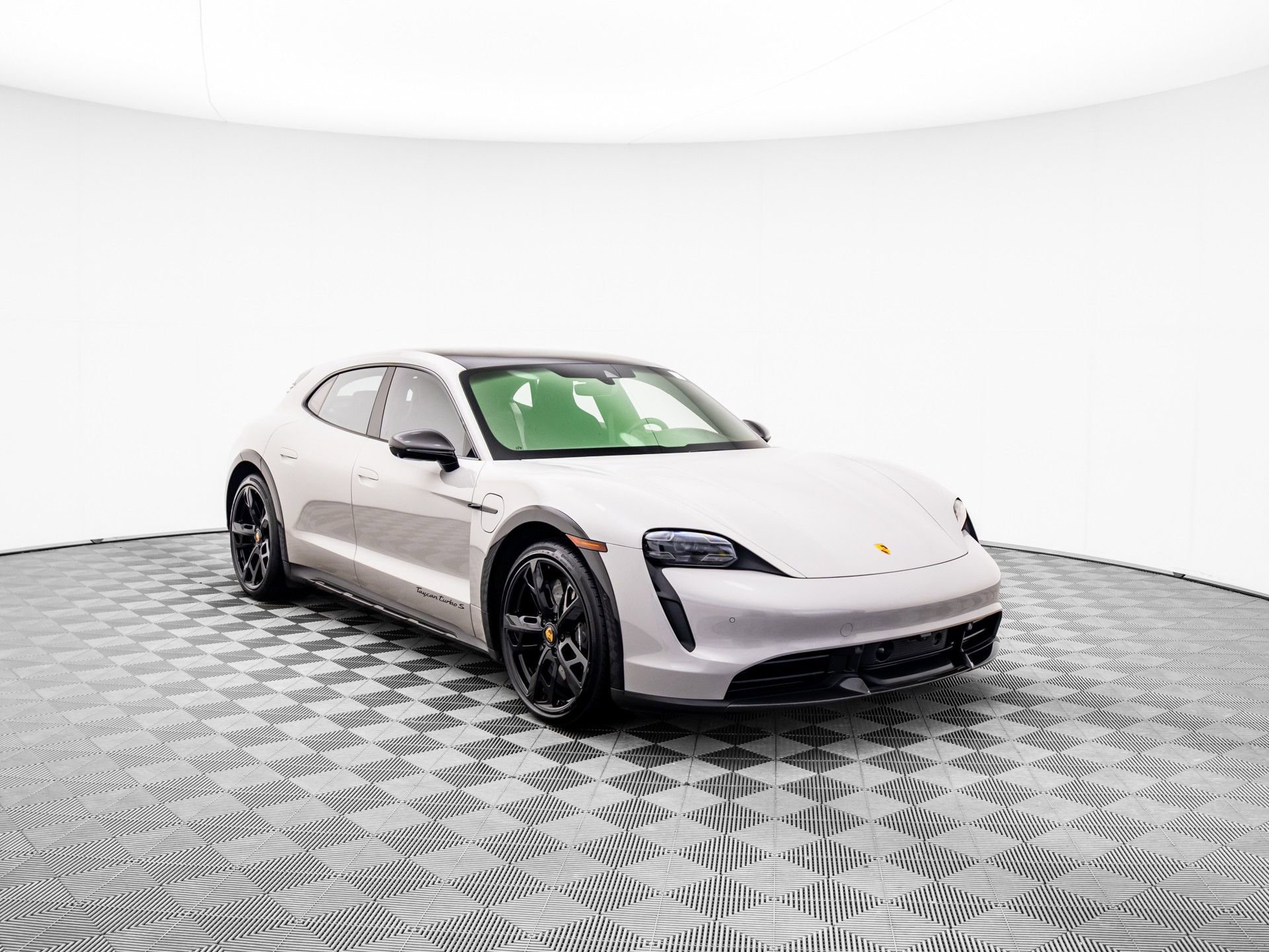 Certified 2022 Porsche Taycan Turbo S image 6