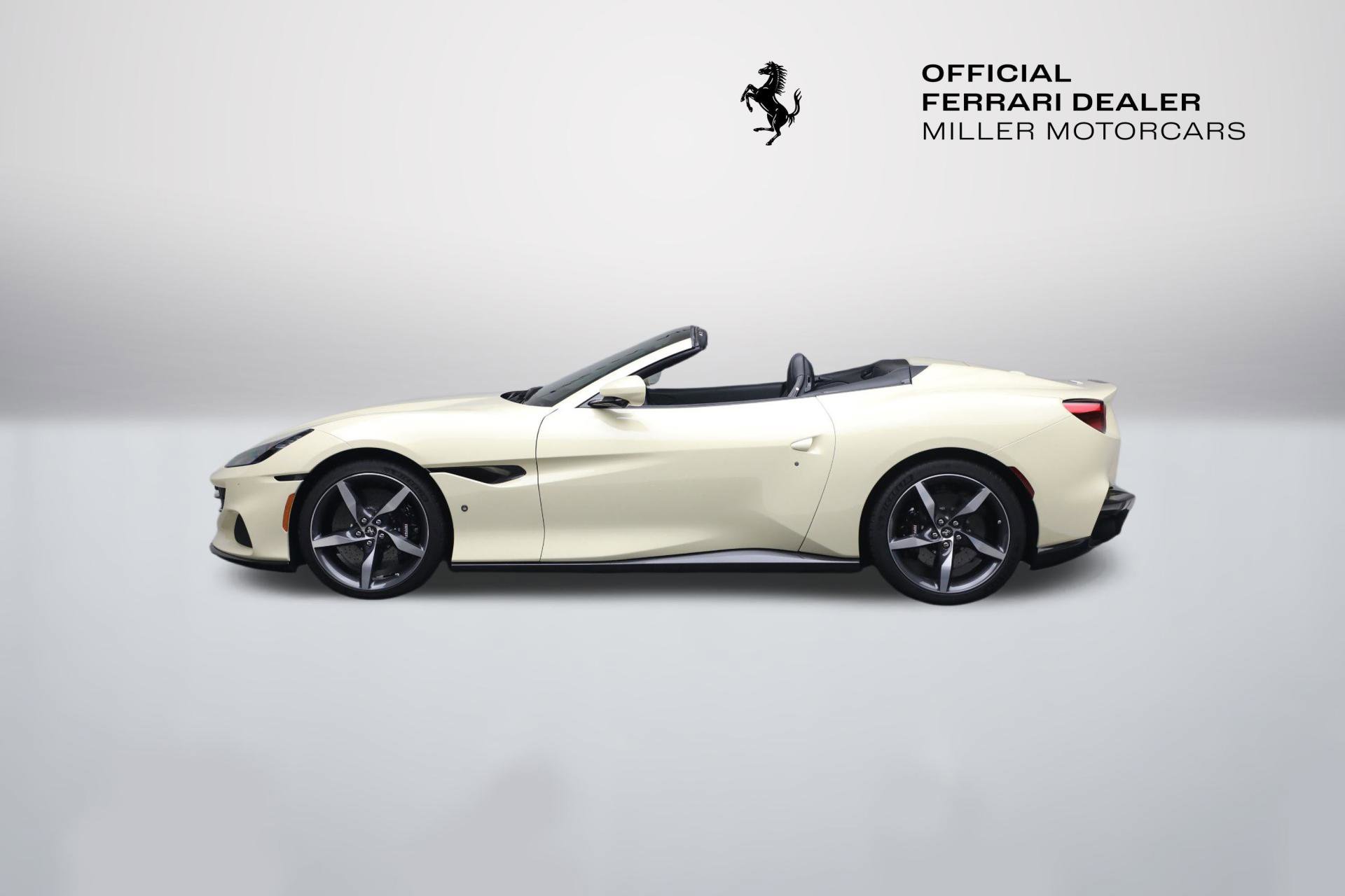 Certified 2023 Ferrari Portofino M image 4