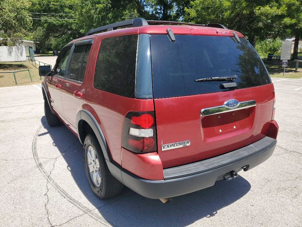 Used 2007 Ford Explorer XLT RWD image 4