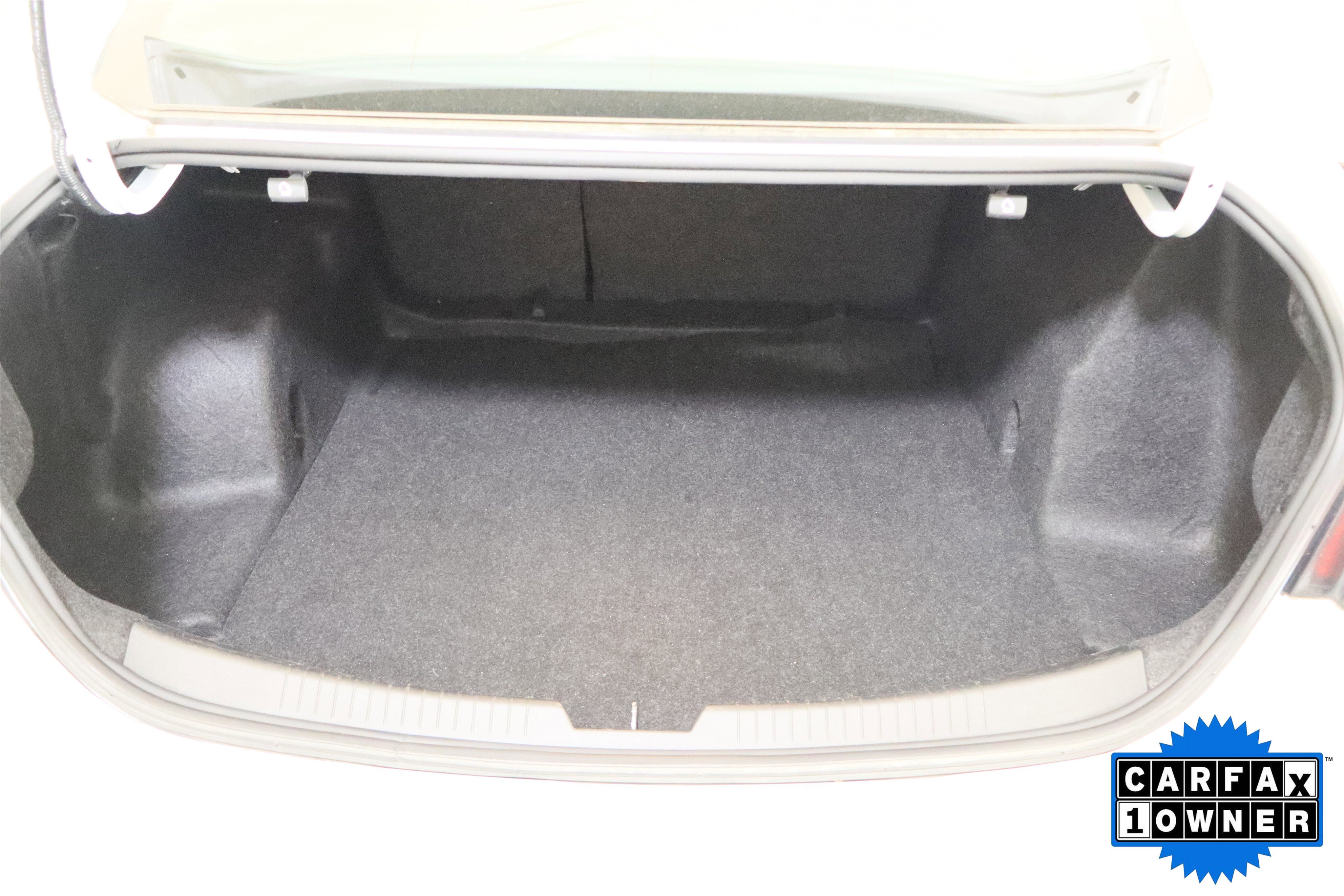 Used 2024 Chevrolet Malibu LT image 9